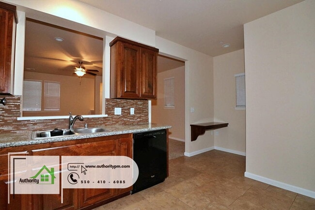 Building Photo - 550 Mission De Oro Dr
