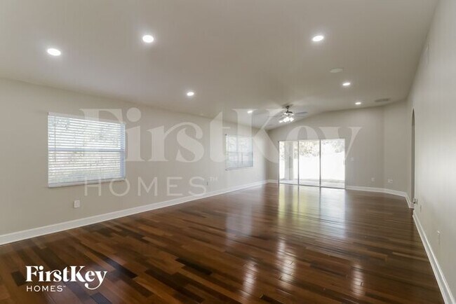 Building Photo - 25821 Syme Ct