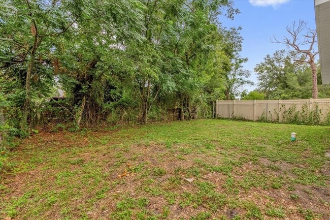 Building Photo - 339 Chinaberry Ave