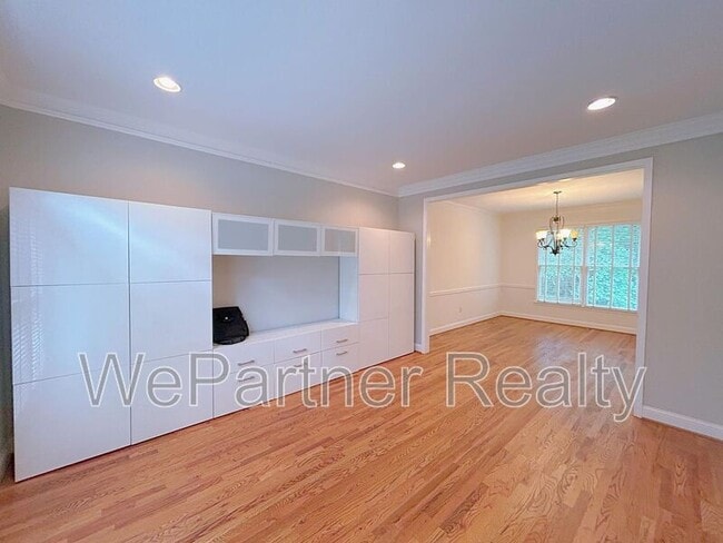 Building Photo - 280 Graystone Way