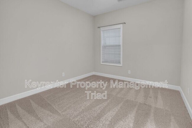 Building Photo - 5470 Noble View Dr