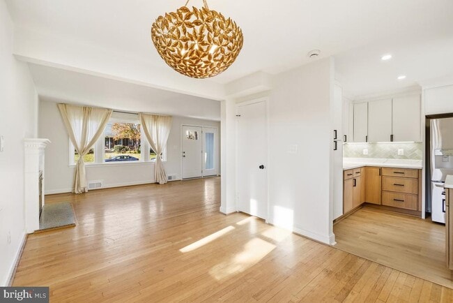 Building Photo - 2809 Pierpont St