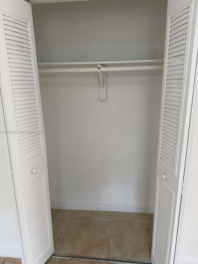 Building Photo - 831 NW 1st Ave