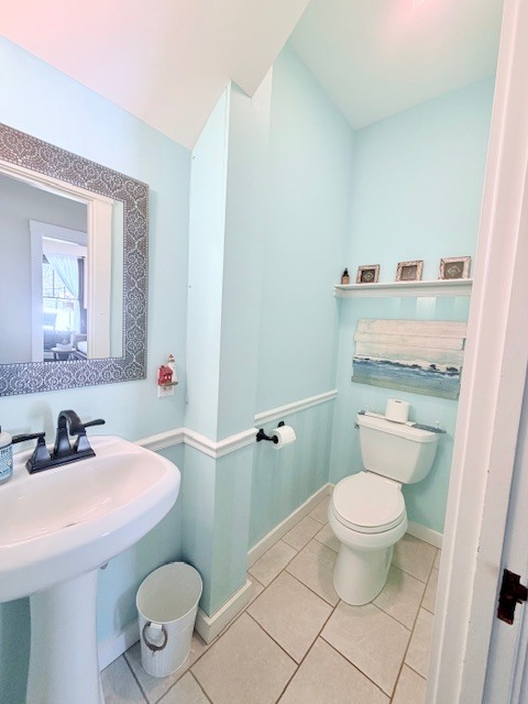 Building Photo - 10 Pine Point Rd