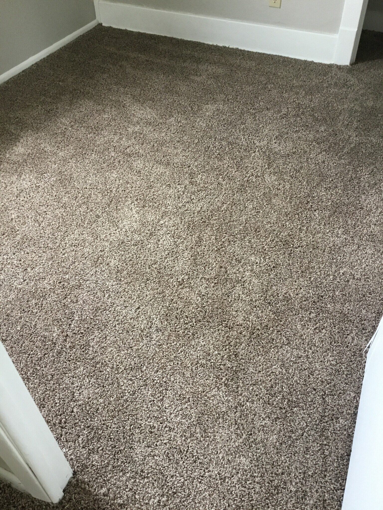 Building Photo - 1204 E 10th St