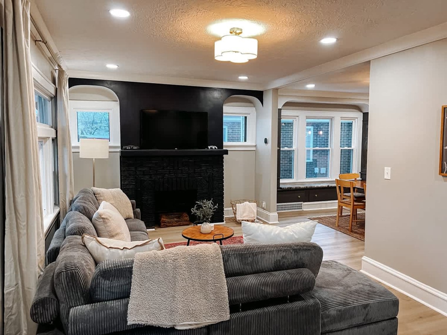 Building Photo - 3923 Victory Blvd