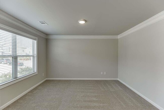 Building Photo - 6029 Fair Winds Cv