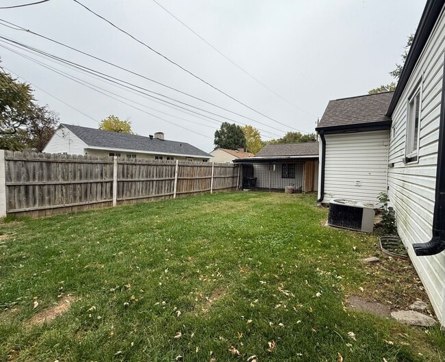 Building Photo - Cozy Main-Floor Living with Garage & Yard