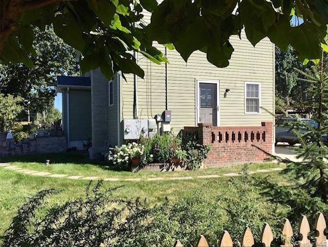 Building Photo - 1005 6th St