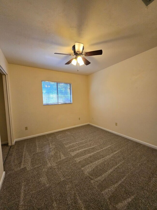 Building Photo - 5315 SW 81st Terrace