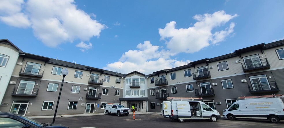 Building Photo - Birch Spring Apartment Homes