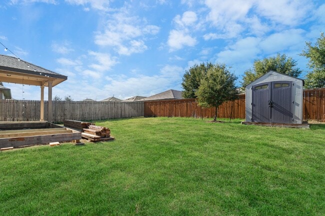 Building Photo - 8727 Fischer Falls