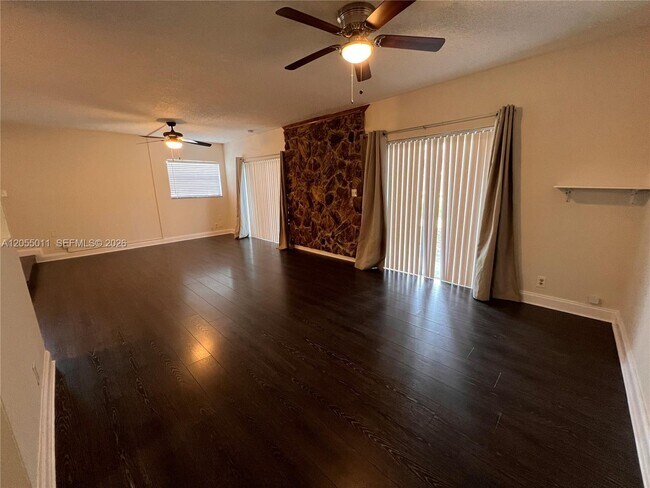Building Photo - 2762 S University Dr