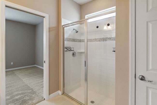 Building Photo - MOVE IN SPECIAL-Gorgeous Energy Efficient 4/2 Home in Gated Community Close to Lake Nona