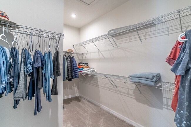 Building Photo - 2721 Chantilly Ave