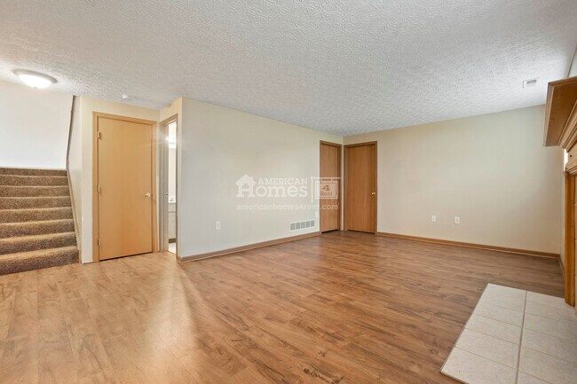 Building Photo - 2101 Symmes Court
