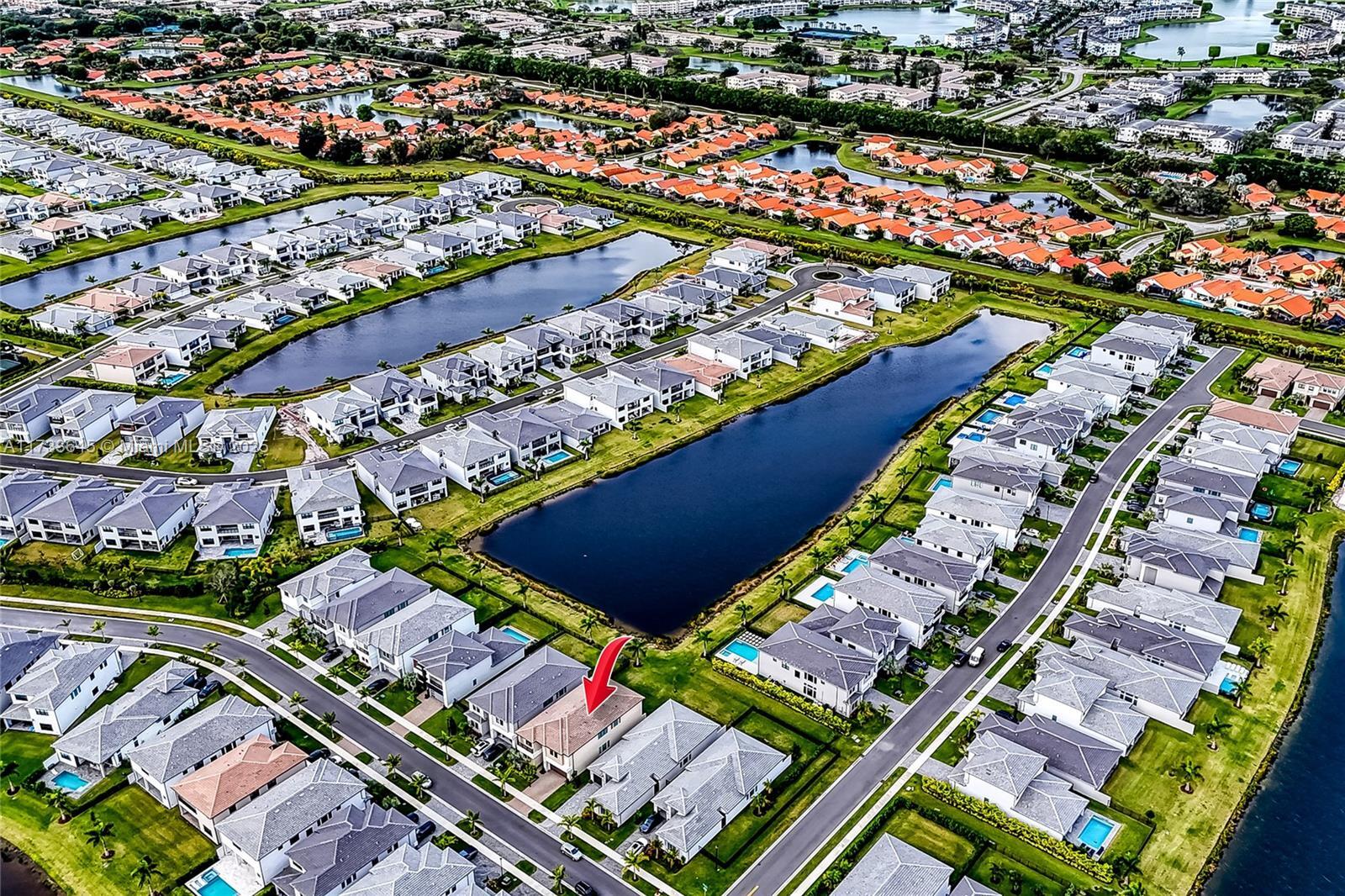 Building Photo - 8289 Crystal Downs Ave