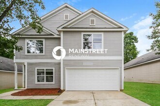 Building Photo - 3 Bedroom Pet-Friendly Home in Charlotte, NC with Main Street Renewal