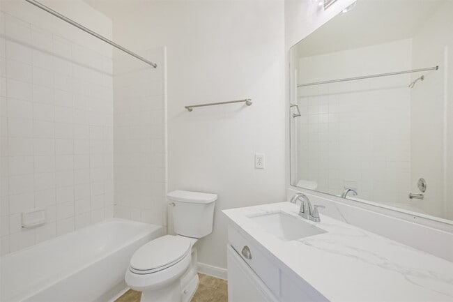 Building Photo - 2030 Vander Wilt Ln