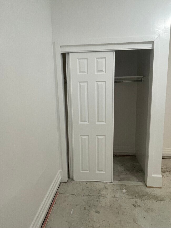 Master bedroom closet - 5350 Kincaid St
