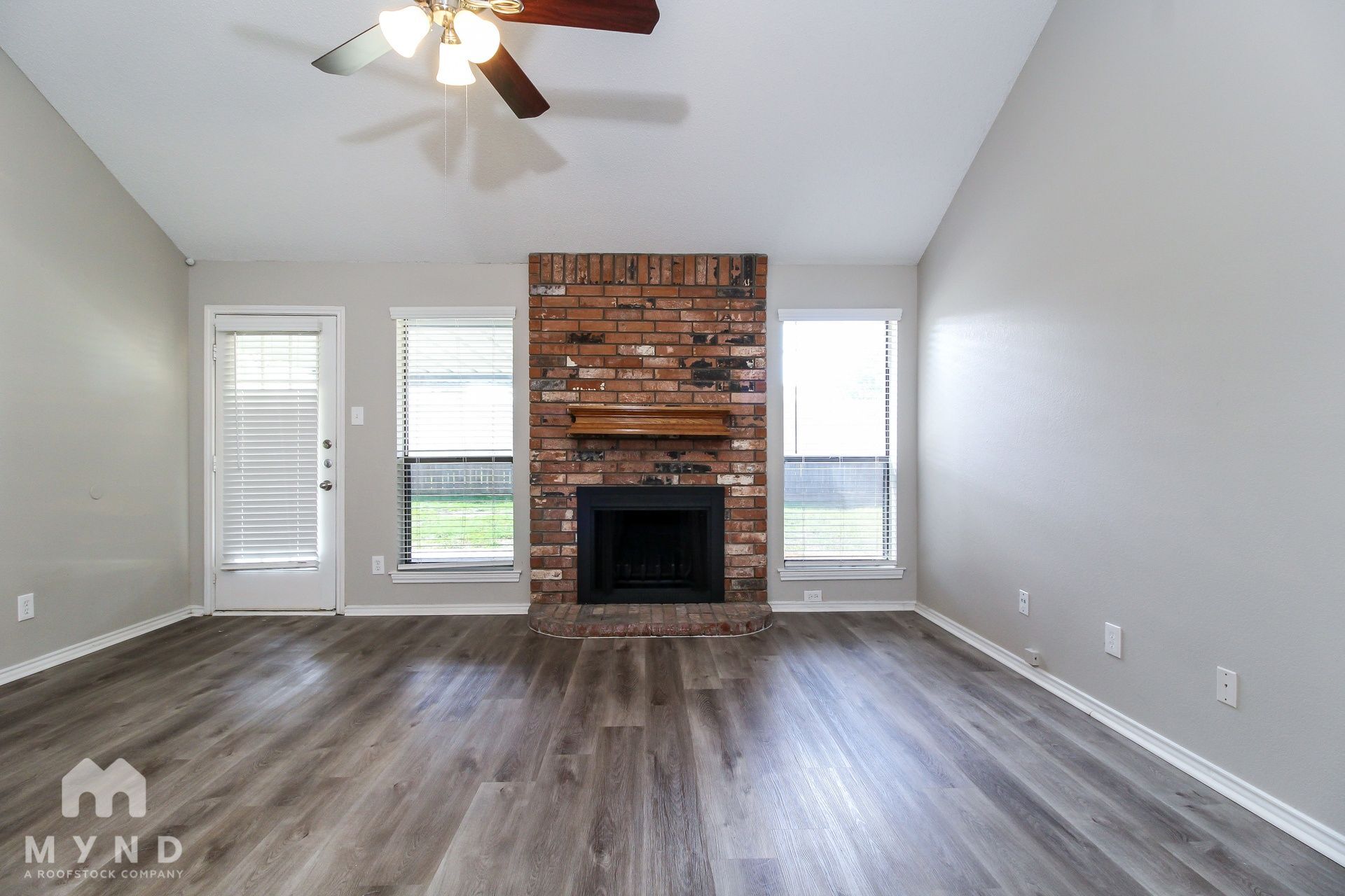 Building Photo - 6602 Glen Falls Dr