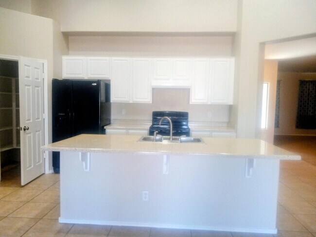 Building Photo - 24744 W Illini St