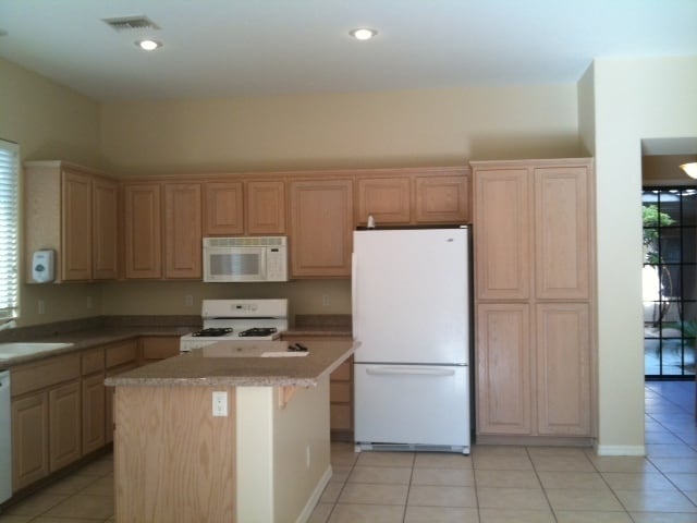 Building Photo - BEAUTIFUL SINGLE STORY HOME IN GUARD GATED ANTHEM COUNTRY CLUB!!!*