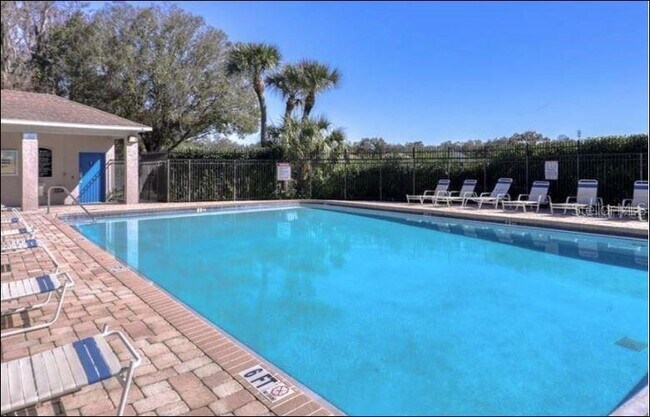 Building Photo - 8613 Fawn Creek Dr