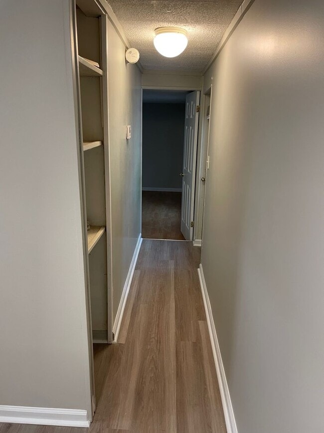 Building Photo - 3 BEDROOM 2 BA SINGLEWIDE  MOBILE HOME W R...