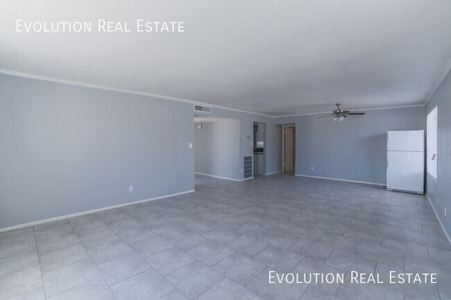 Building Photo - 2110 S Shannon Dr