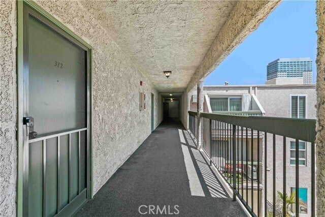 Building Photo - 409 Burchett St