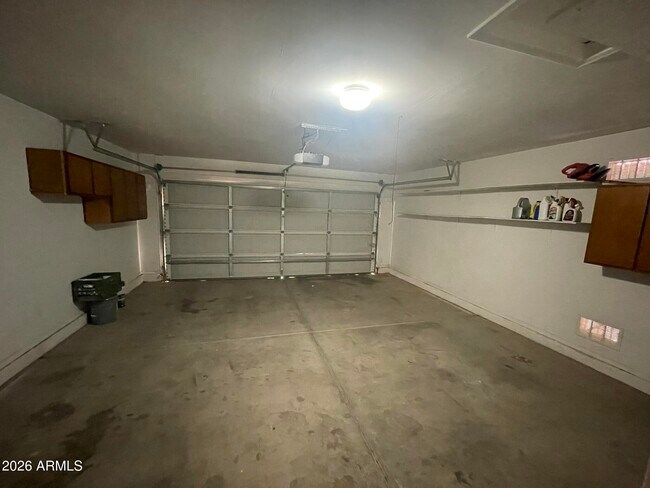 Building Photo - 2090 W Gold Dust Ave