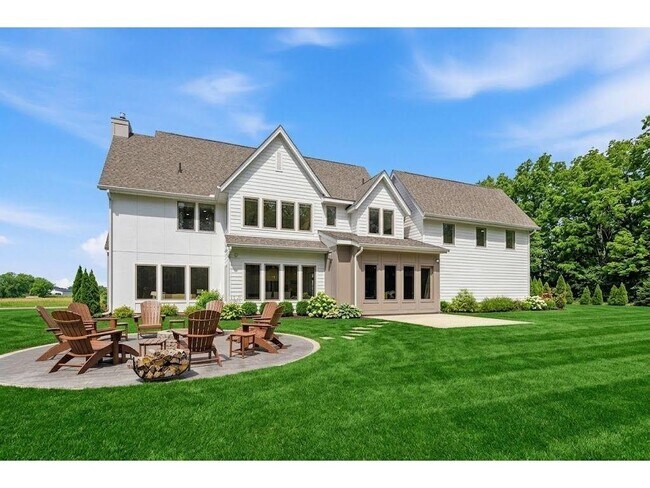 Building Photo - 6201 Gustavus Dr