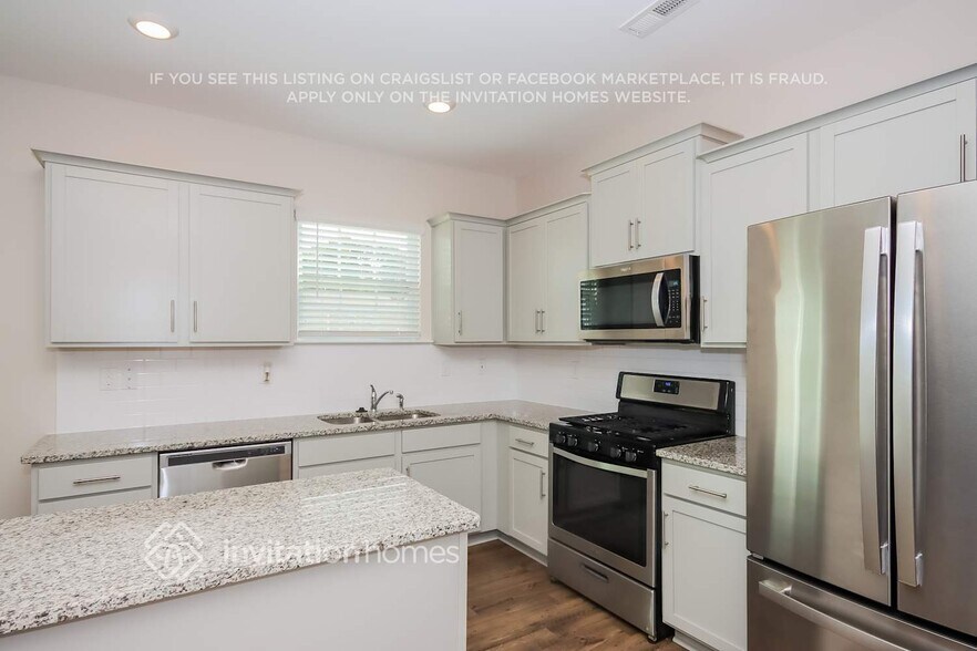 Building Photo - 213 Atwater Landing Dr