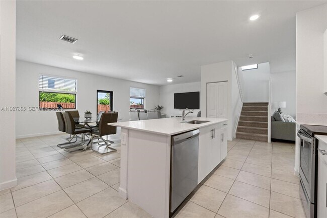 Building Photo - 11903 SW 241st St