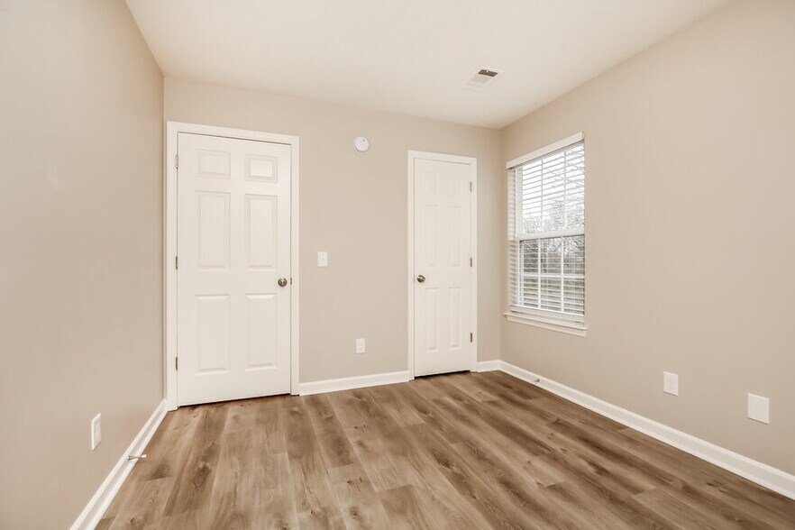 Building Photo - 2116 Candlebrook Ct