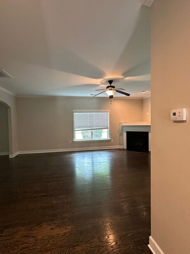 Building Photo - 4BED / 2.5BATH BEAUTIFUL HOME IN ANDERSON CREEK!