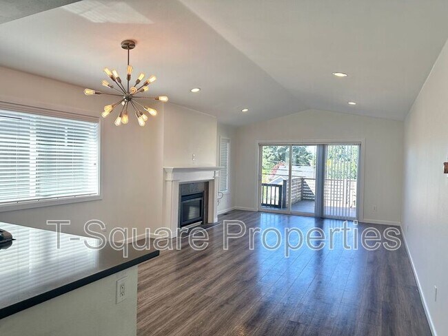 Building Photo - 8443 Delridge Wy SW