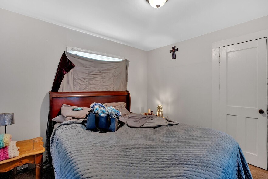 Bedroom #1 - 203 3rd Ave NE