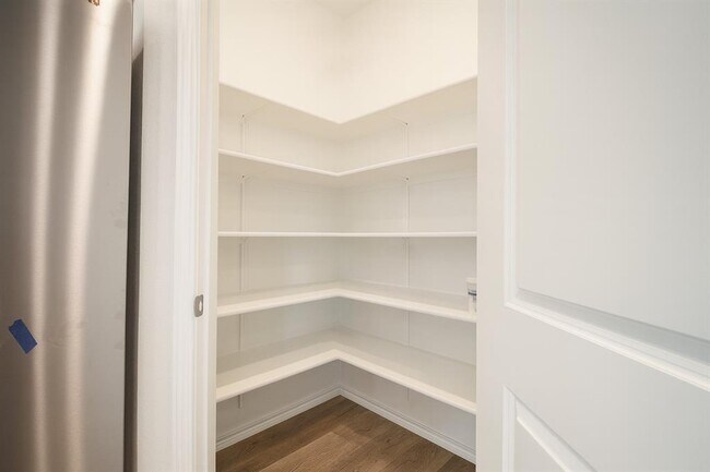 Building Photo - 317 Santo Domingo Rd