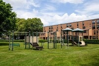 Building Photo - 330 Main St