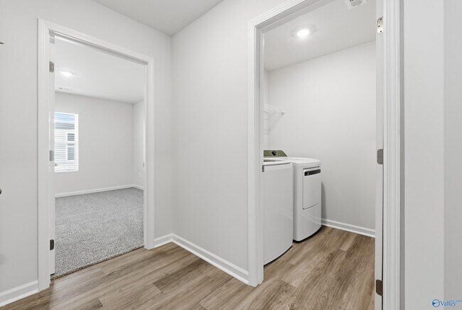 Building Photo - 9943 Sequoyah Cv Dr SE