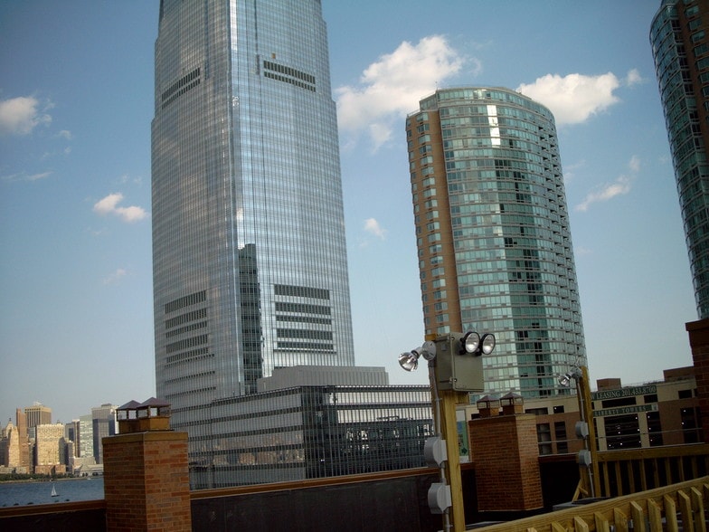 Building Photo - 61 Grand St