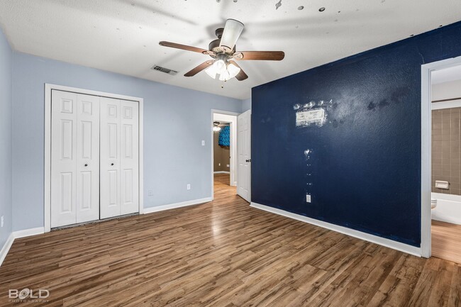 Building Photo - Check Out this 3 bed 2 bath in Bossier!!