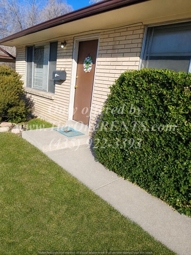Building Photo - 2277 E Gregson Ave