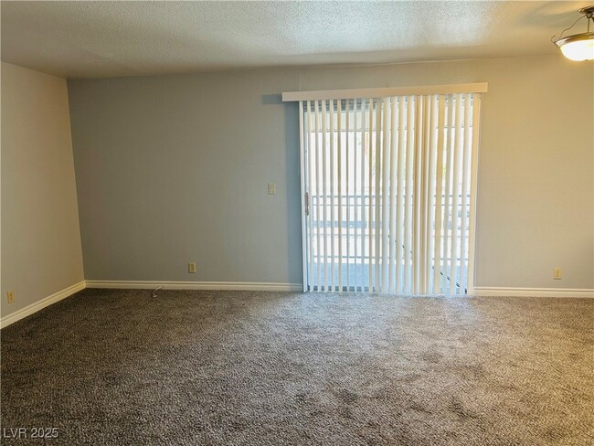 Building Photo - 5080 Indian River Dr