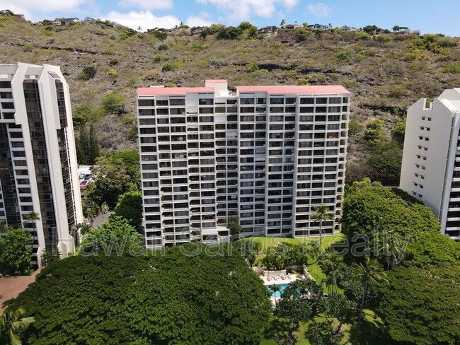 Building Photo - 6710 Hawaii Kai Dr