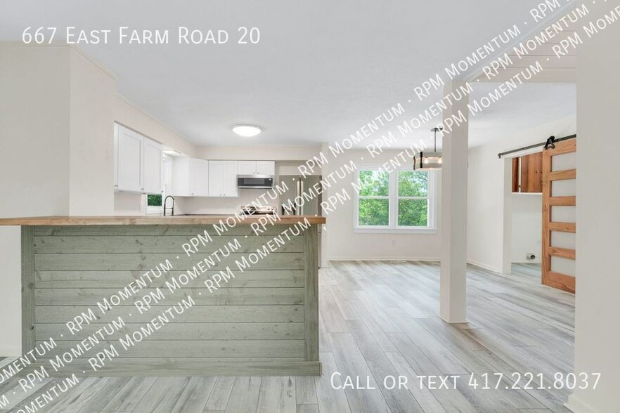 Building Photo - 667 E Farm Rd 20