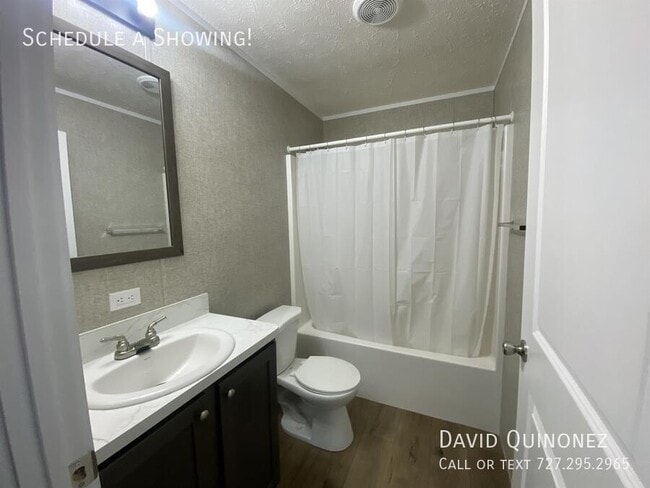 Building Photo - 514 Murray-