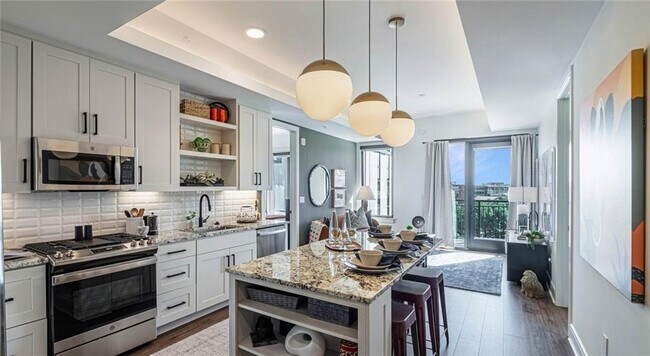 Building Photo - 1301 Spring St NW